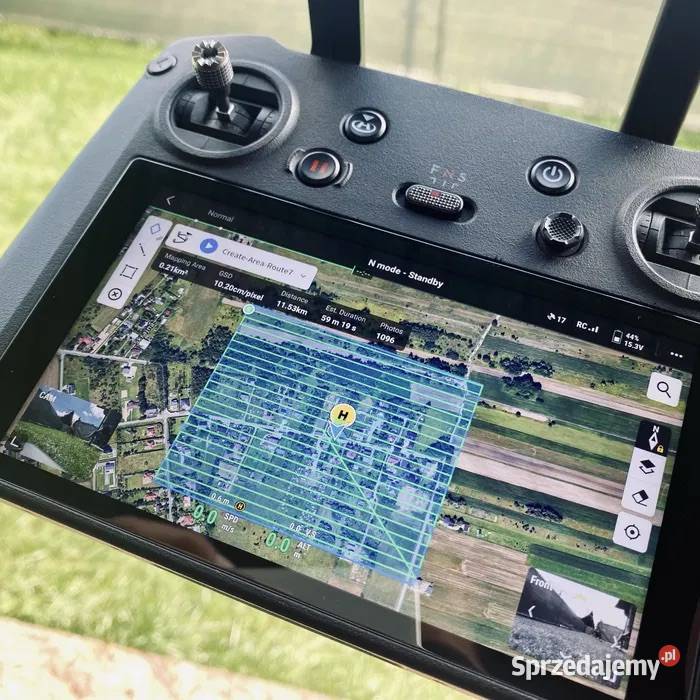 Poszukiwanie zwierząt i ludzi dronem z kamerą Warszawa