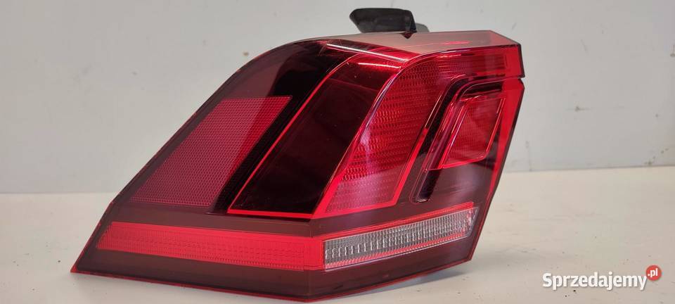 VW TIGUAN II LAMPA LEWY TYŁ 5NA945095D