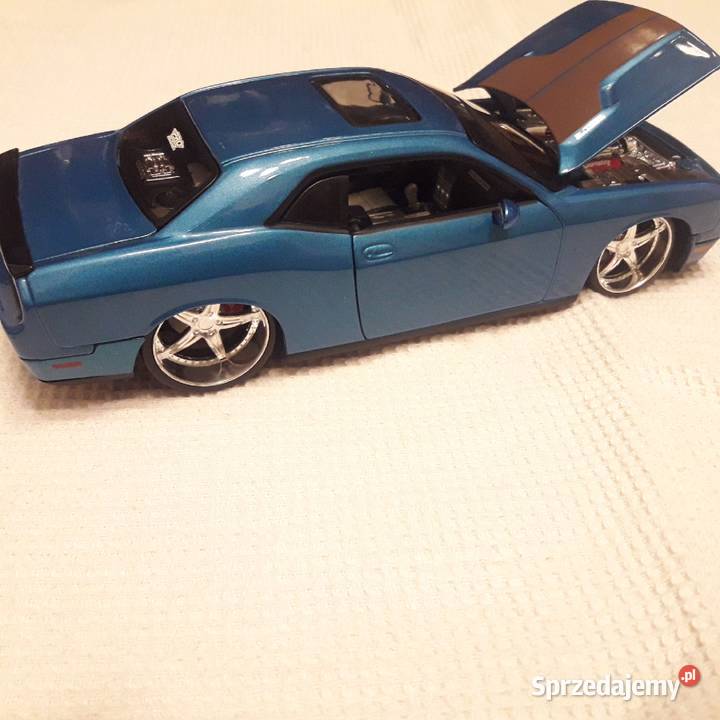 Dodge Challenger SRT Hemi Maisto model 124 Piotrków Trybunalski sprzedam
