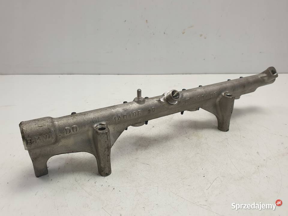 BMW F30 20 i LISTWA WTRYSKOWA paliwa 7639979 Rudka