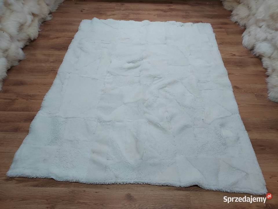 Narzuta Skóra Jagnięca Miękka Krótki Włos Dywan