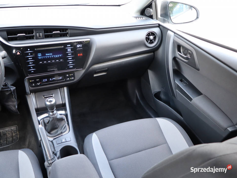 Toyota Auris 13 Dual VVTi wielofunkcyjna kierownica Katowice
