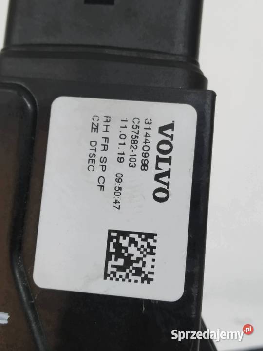 ZAMEK DRZWI PRAWY PRZÓD 31440998 Volvo XC 90 II