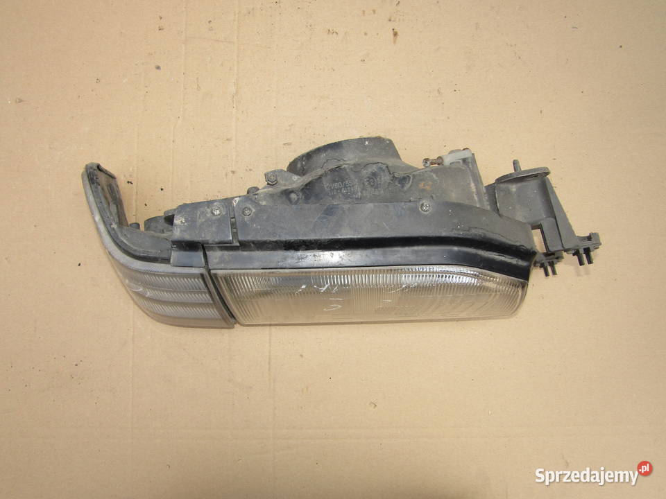 LAMPA PRZEDNIA LEWAPRAWA 1985 89r 110 61247 110 Mysłaków