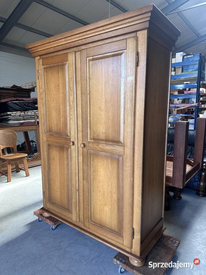 Dwudrzwiowa szafa 143