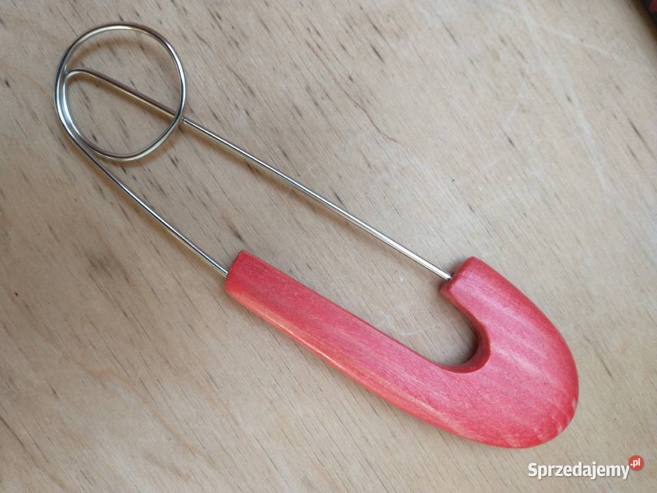 Czerwona agrafa broszka drewno rękodzieło sprzedam