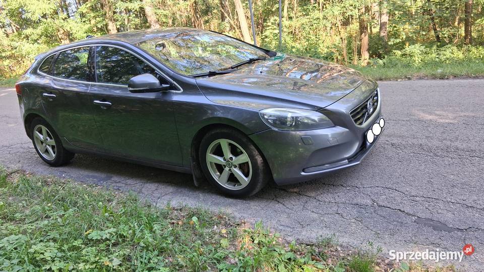 Volvo V40 2013r 16D D2 6BiegowyKsenon isofix lubelskie Chodel