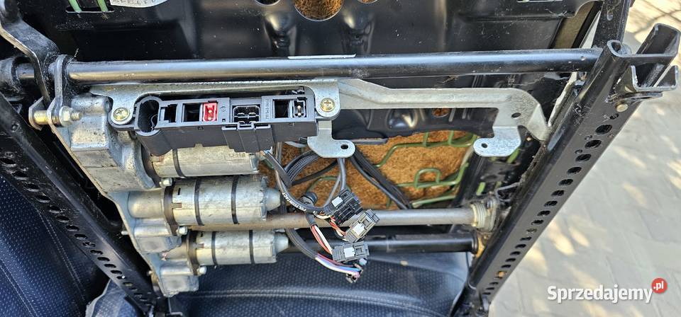 Fotel prawy przód mercedes w210 Zbąszyń sprzedam