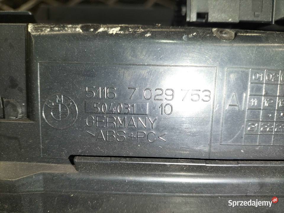 Osłona schowka na rękawiczki BMW E65 E66 Poręba sprzedam