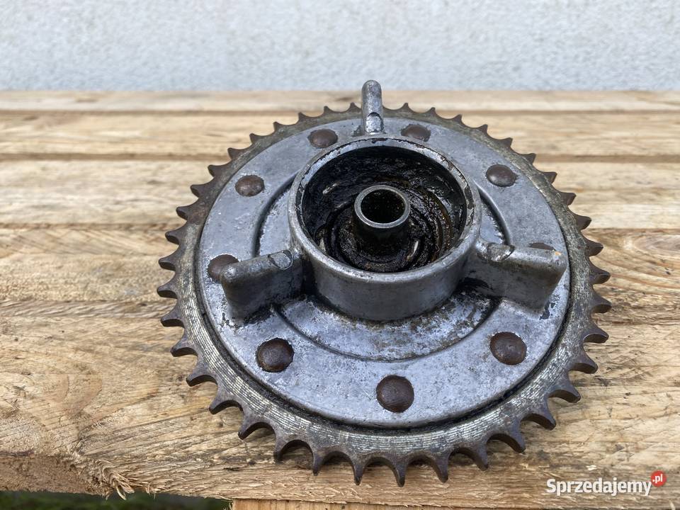 ZĘBATKA KOŁA TYŁ WSK 175 4 TYLNA