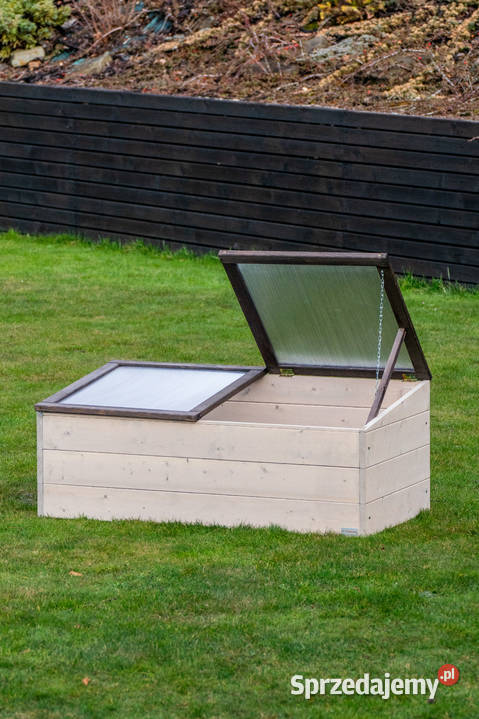 Stolik do prac ogrodowych Mini szklarnia Trzemeśnia sprzedam