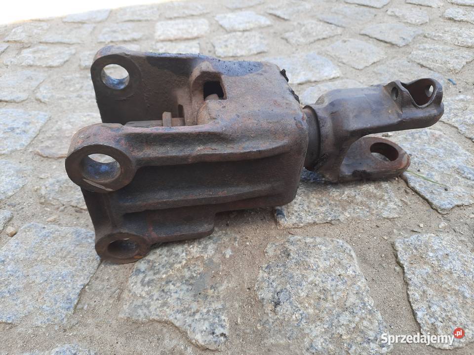 Zaczep górny C330 Ursus tylny małopolskie Bucze sprzedam