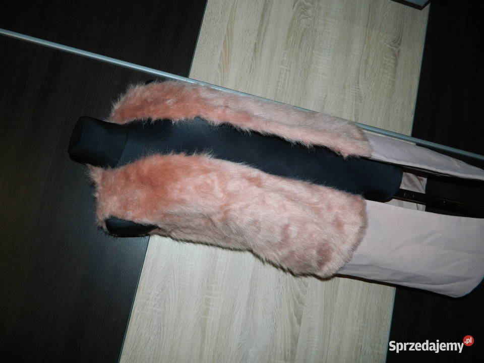 Missguided kamizelka płaszczyk futerko 3436 małopolskie Trzebinia