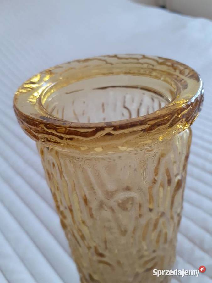 Wazon z czasów PRLu Gniezno