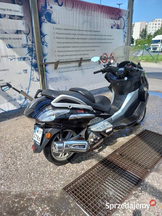 Czytaj opis JUNAK Jet 250cc 2012 bagażnik