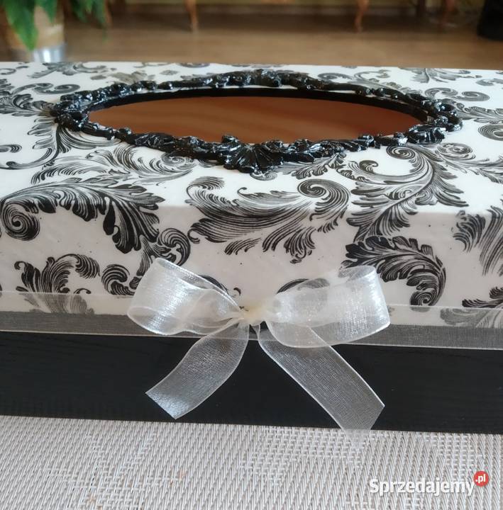 Chustecznik drewniany KORONKA decoupage Szpetal Górny