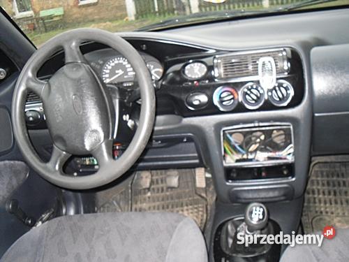 Ford Escort Drezdenko