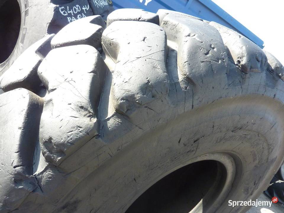 Opona używana przemysłowa 235R25 BRIDGESTONE Zaścianki sprzedam