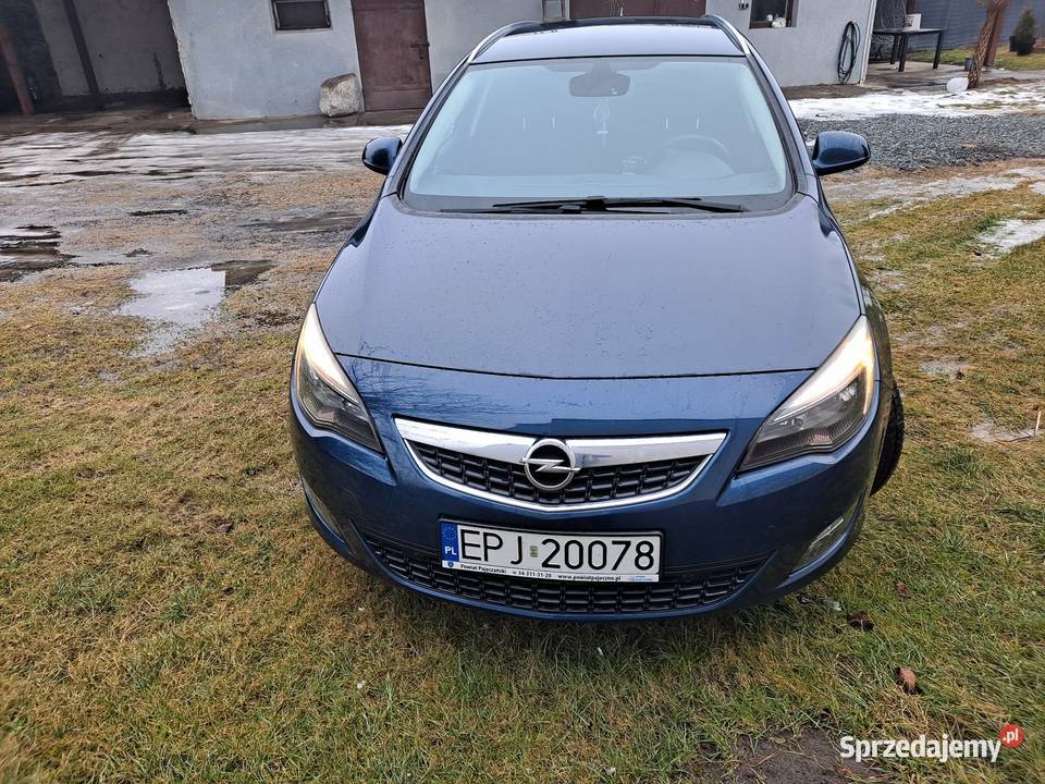 Opel astra j