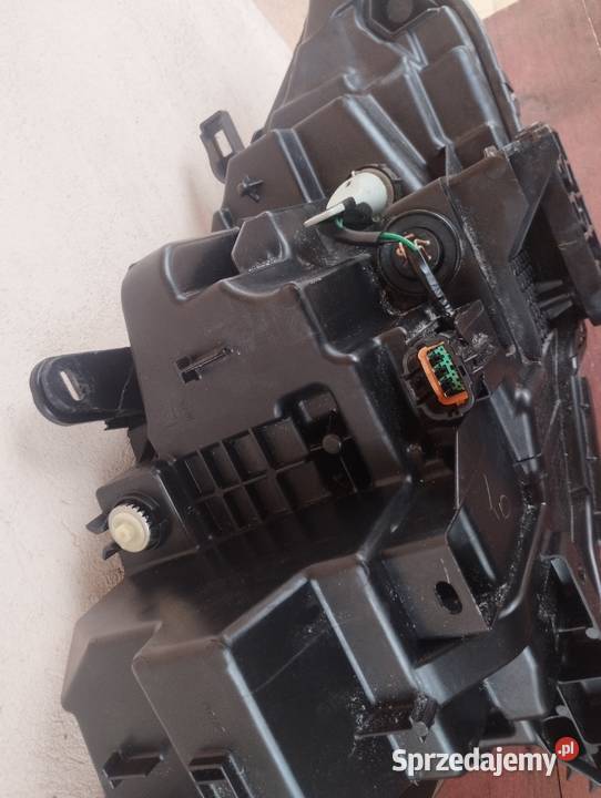 Lampa przednia Nissan rogiem sport Qashqai j11 mazowieckie