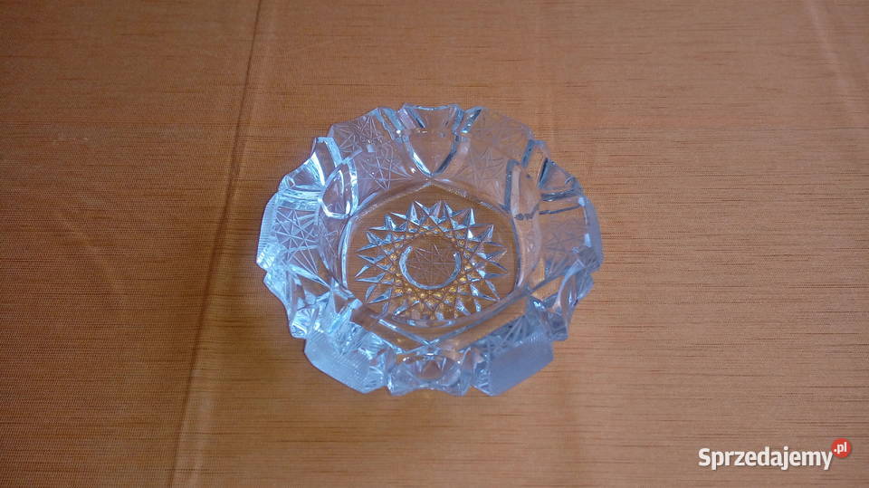 Popielniczka okrągła kryształowa o średnicy 16 przezroczysty Ceramika i szkło Siemianowice Śląskie