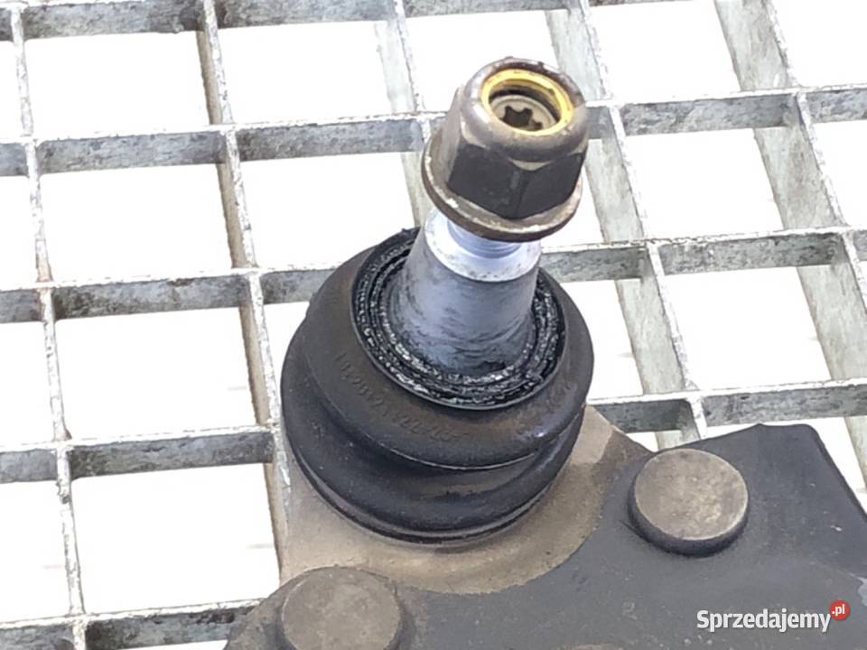 WAHACZ PRAWY PRZÓD RENAULT CAPTUR II Crossover Wahacze