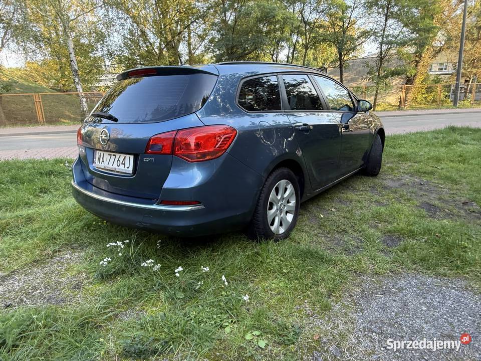 Opel Astra J 16 Sports Tourer Dęblin
