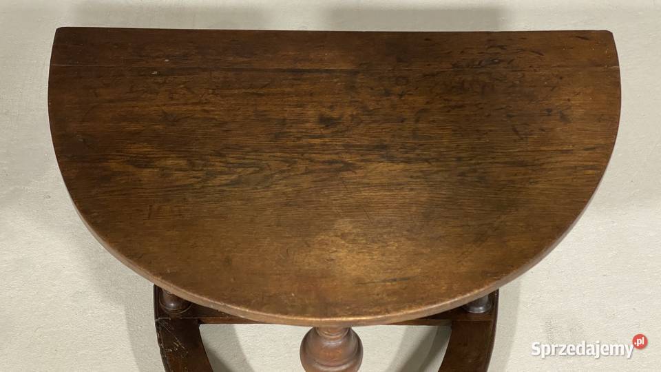 Półokrągły dębowy stolik w rustykalnym stylu Budno