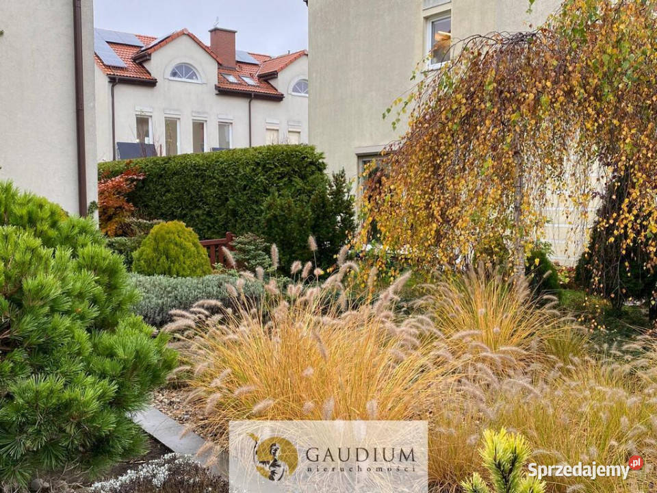 Bliźniak 6 pokoi z garażem i ogródkiem gazowe pomorskie Rumia