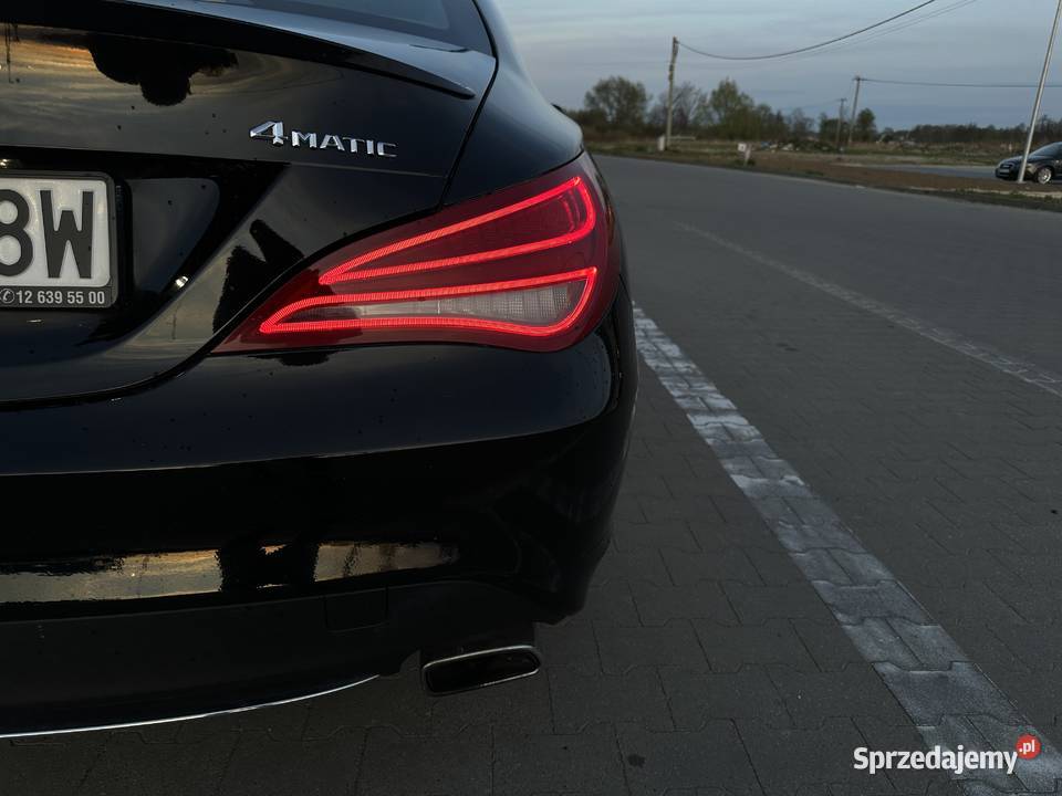 MercedesBenz CLA 250 2014 Czarna Luksusowa Coup sprzedam