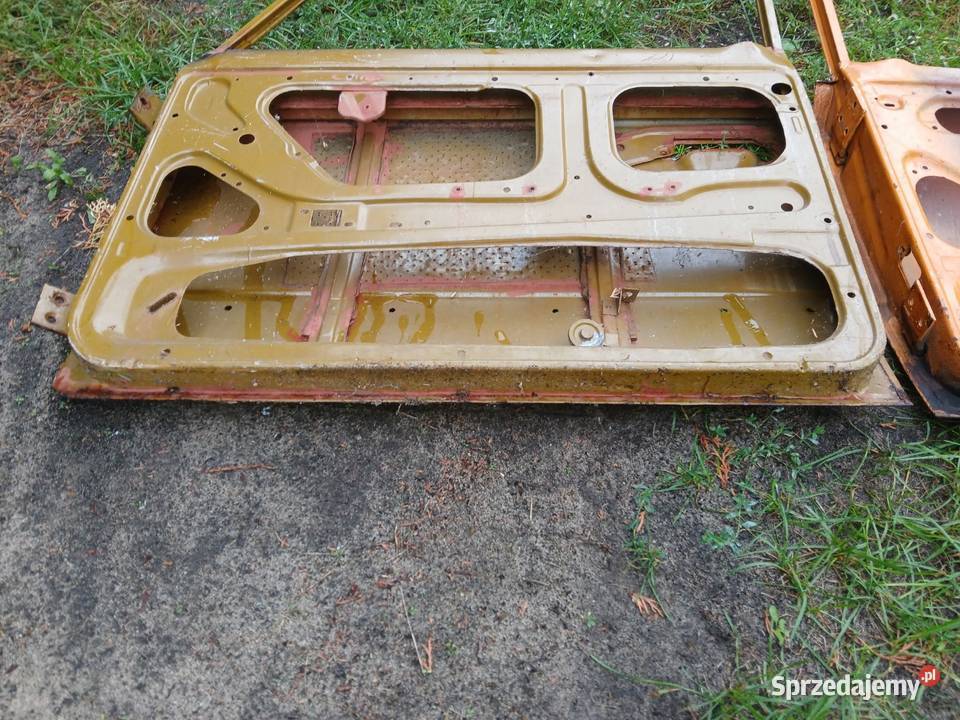 Komplet zdrowych drzwi fiat 125p 4 osobowe Drzwi Warszawa sprzedam