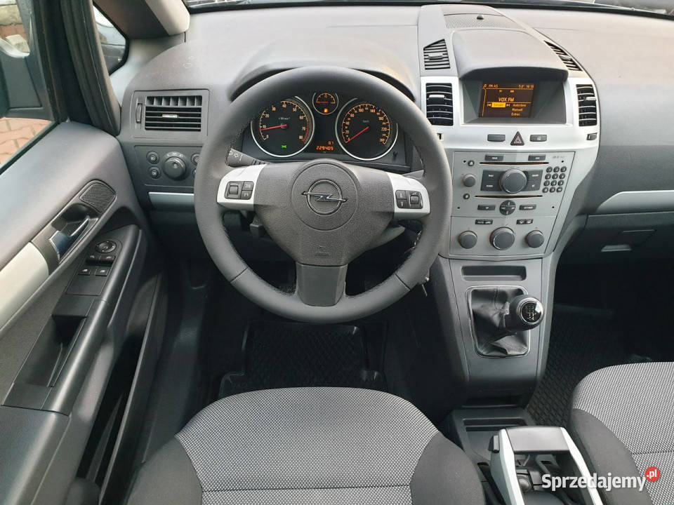 Opel Zafira 18 Benzyna 7 osób Klima Navi 2 kpl serwisowany w ASO Lublin sprzedam
