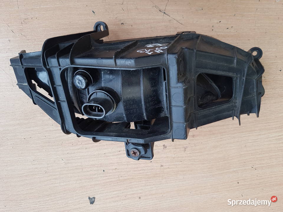 HYUNDAI H1 STAREX HALOGEN LEWY RAMKA HALOGENU Turkowice