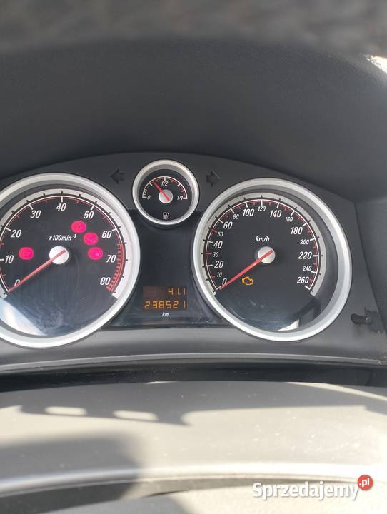 Opel Astra H GTC 18 125 Rozogi