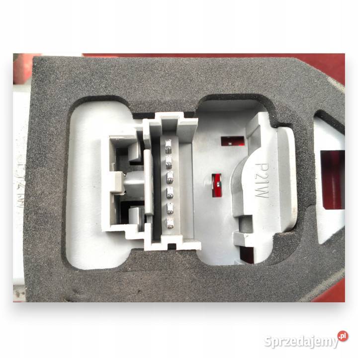 LAMPA LEWA Renault Clio II 200112 tylna tylni sprzedam