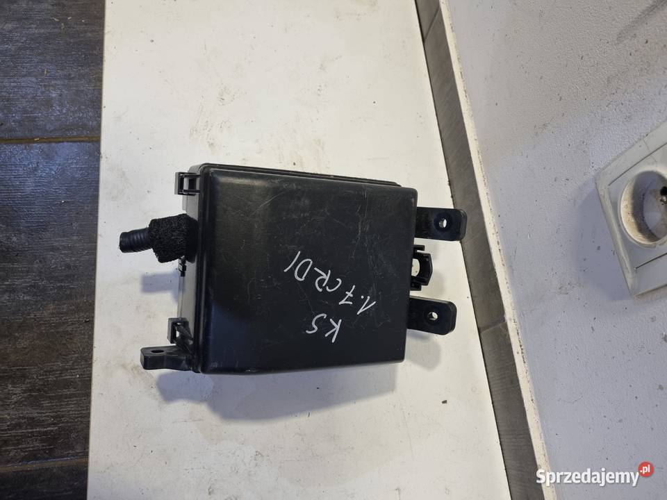 SKRZYNKA BEZPIECZNIKOW KIA SPORTAGE III 17 CRDI Motoryzacja Skierniewice sprzedam