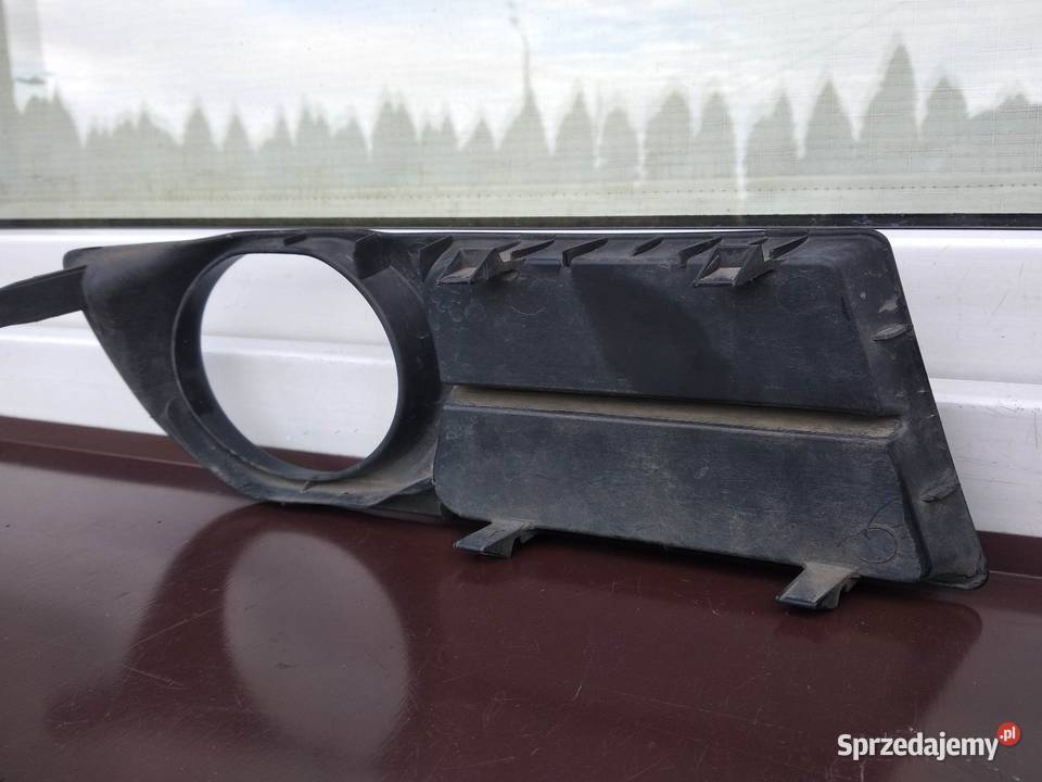 Toyota Corolla Verso 2 II kratka zderzaka lewa Zderzaki łódzkie Sieradz