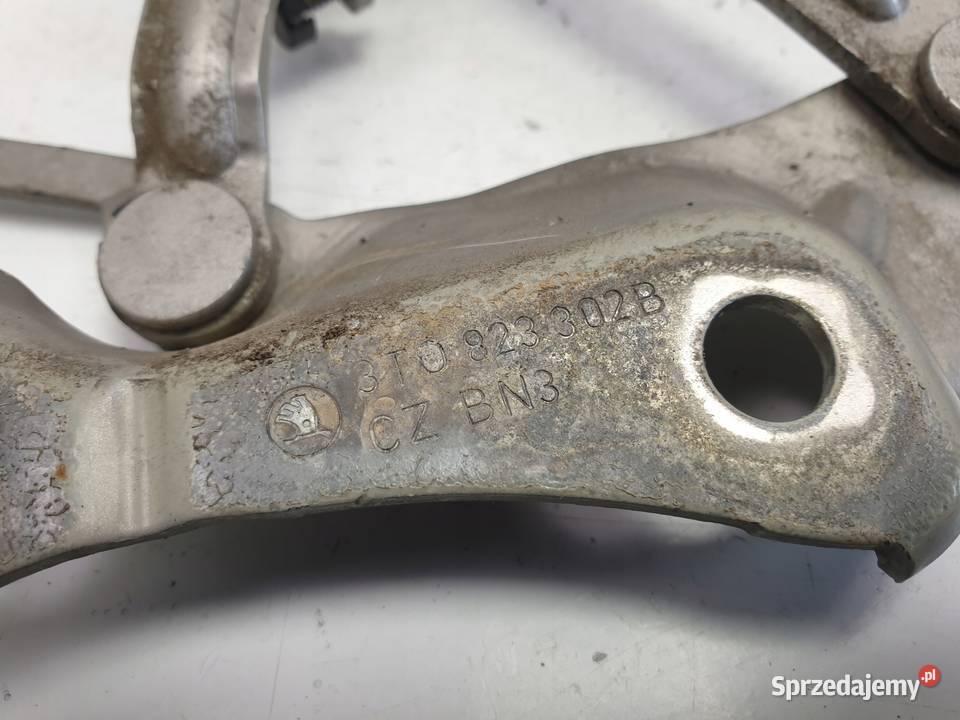 Skoda Superb II ZAWIAS MASKI prawy przód Zawiasy, bolce i prowadnice Rudka