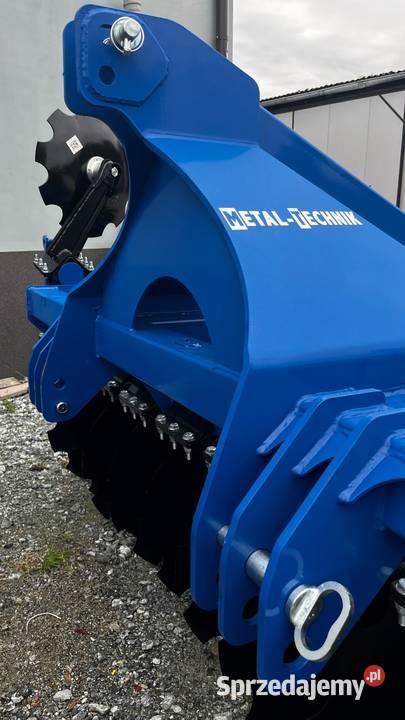 Brona talerzowa MetalTechnik 30m wał daszkowy Piątek