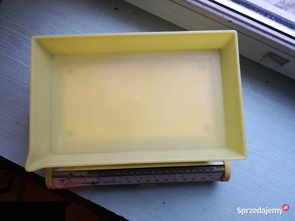 Stara waga kuchenna odcienie żółtego Lublin