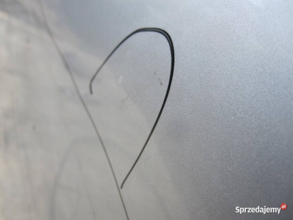 HYUNDAI i40 13r drzwi lewe przód