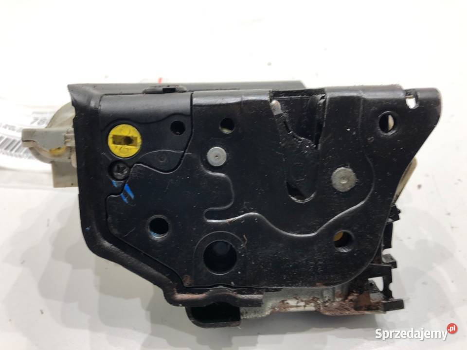 ZAMEK DRZWI LEWY TYŁ AUDI Q7 4L SUV 0616