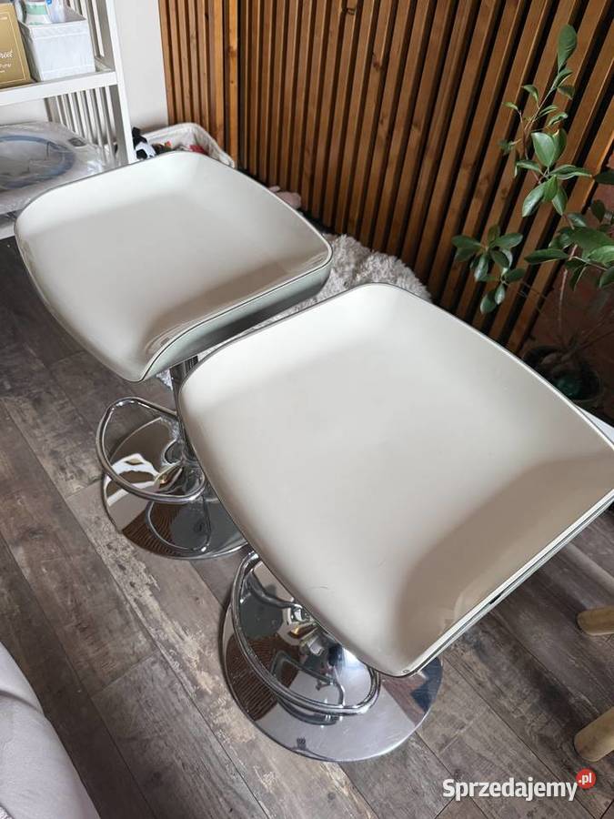 Hokery krzesła barowe kuchenne Castorama dwie Dom i Ogród śląskie