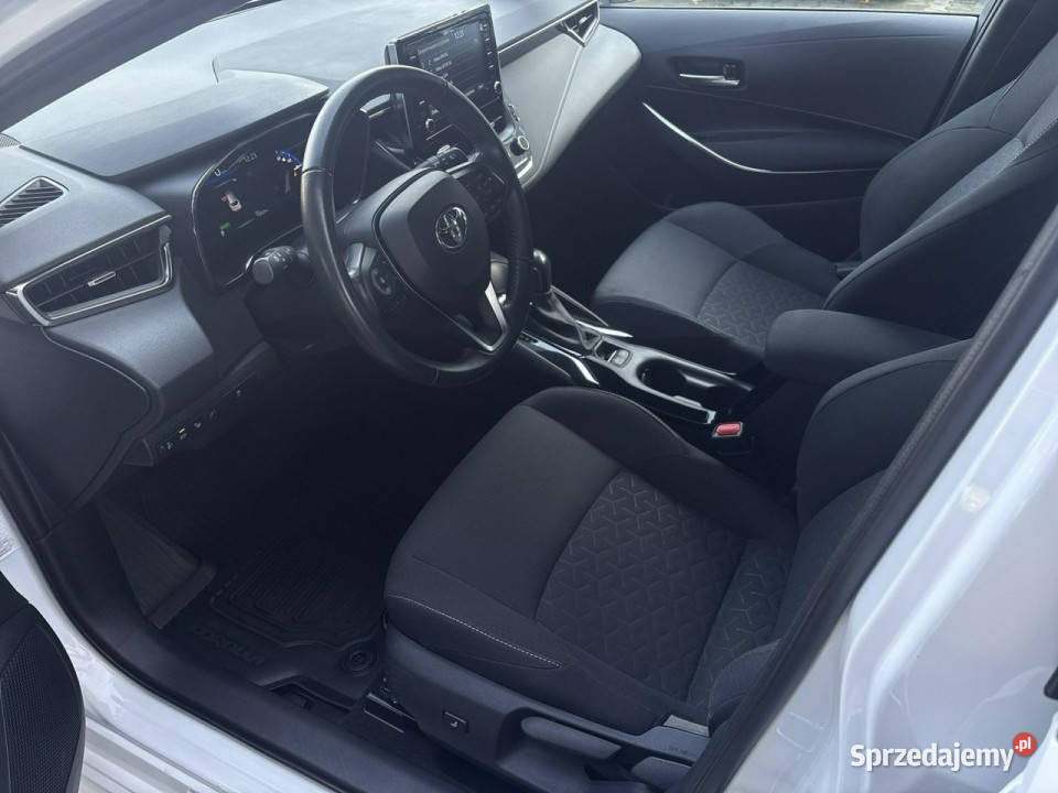 Toyota Corolla 18 Hybrid COMFORT TECH salon mazowieckie Warszawa sprzedam