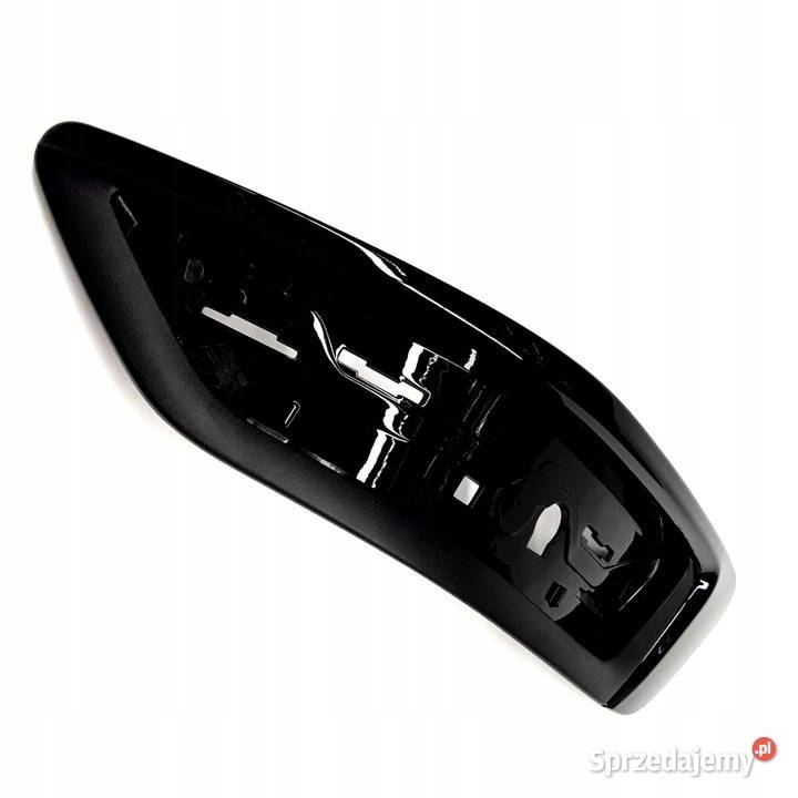 VOLVO XC70 tylna prawa kratka odblasku chrom OE Gadgety motoryzacyjne Bielany Wrocławskie