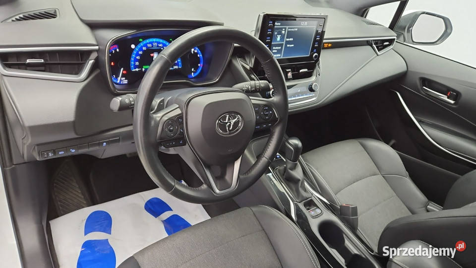 Toyota Corolla 20 Hybrid Executive Z Polskiego kurtyny powietrzne Warszawa