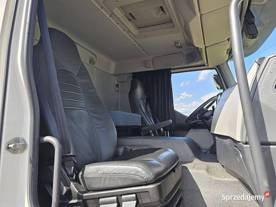 Volvo FE 28018 2T LIFT BOX 552 M kontener 4x2