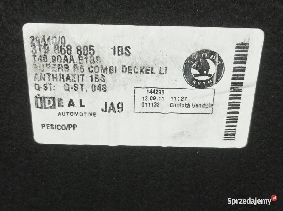 TAPICERKA BOCZEK BAGAŻNIKA LEWY KOMBI 3T sprzedam