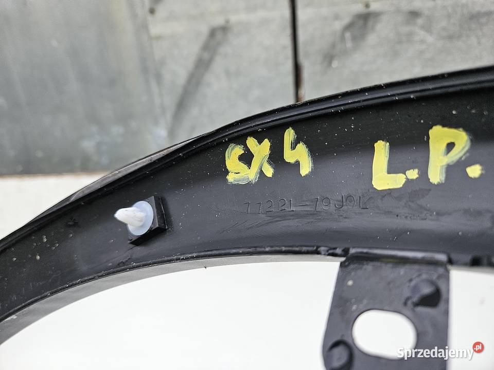 SUZUKI SX4 LISTWA BŁOTNIKA LEWY PRZÓD LEWA Międzychód