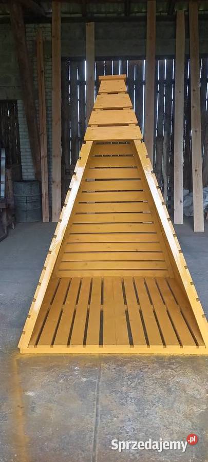 Drewniane TIPI dzieci mazowieckie